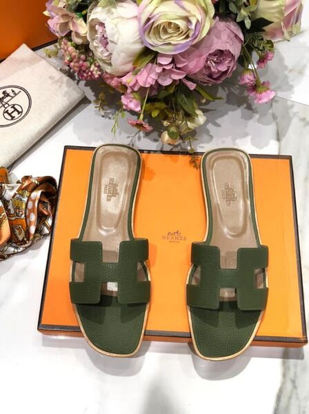Шлепки Hermès женский кожа болотный 89365-3