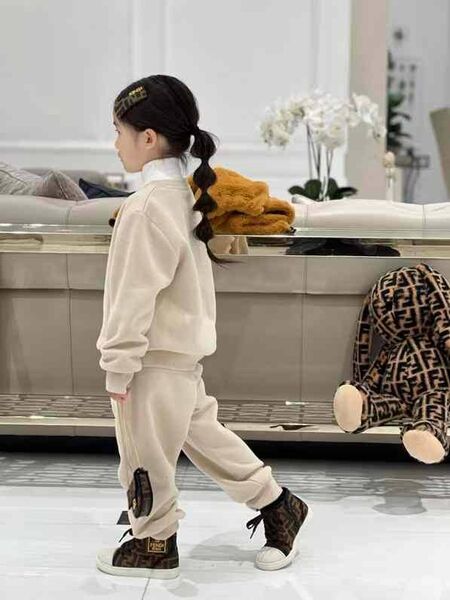 Детский костюм Fendi розовый 177690-3