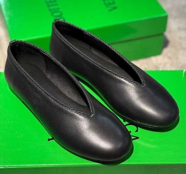 Балетки Bottega Veneta женский кожа черный 198815