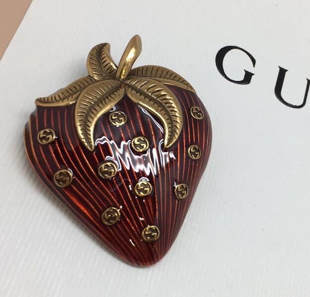 Брошь Gucci 10505