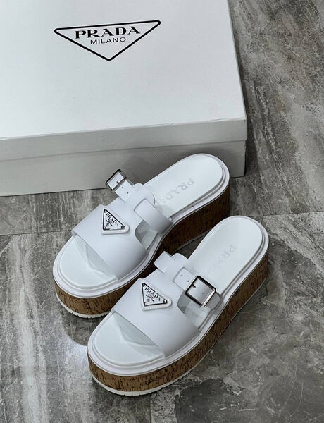 Шлепки Prada женский кожа белый 116700-8