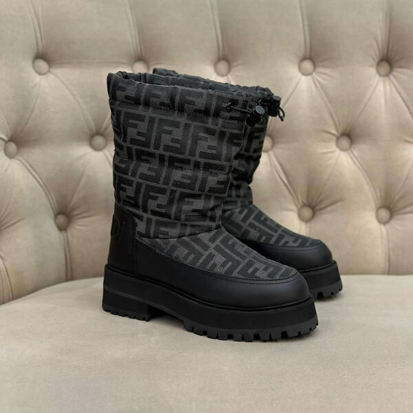 Сапоги Fendi женский кожа черный 132601-3