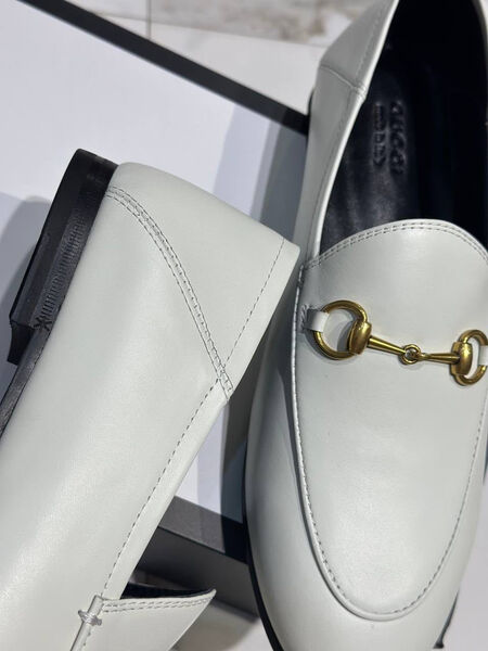 Лоферы Gucci женский кожа белый 99939-3