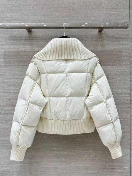 Пуховик Moncler женский белый 168458-2