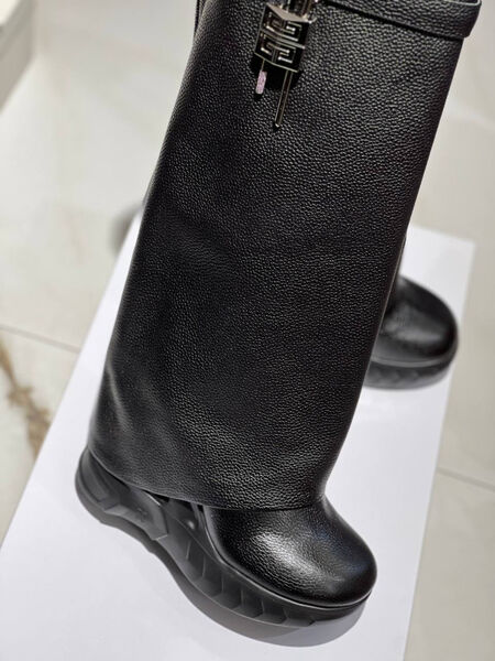 Сапоги Givenchy женский кожа черный 134297-5