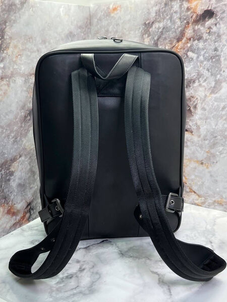 Мужской рюкзак Bottega Veneta мужской кожа черный 111554-3