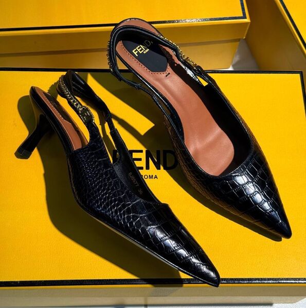 Туфли Fendi женский кожа черный 188821