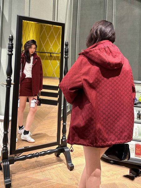 Куртка Gucci женский бордовый 156581-2