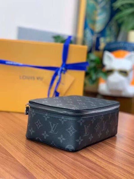 Мужской несессер косметичка Louis Vuitton мужской канва черный 111311-2