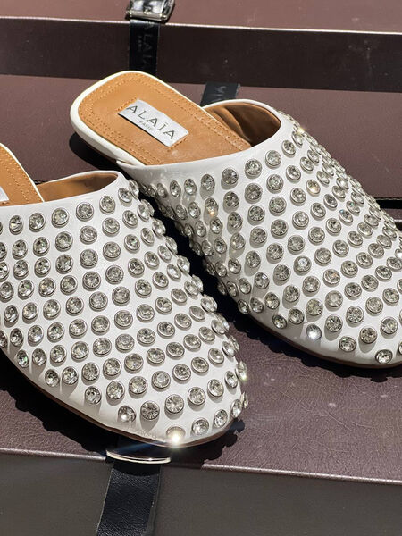 Мюли Alaïa женский кожа белый 137933-5