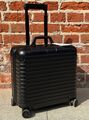 Чемодан Rimowa женский черный 132746-1