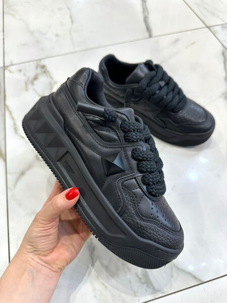 Кеды Valentino женский кожа черный 104750-2