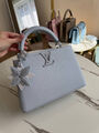 Сумка Louis Vuitton Capucines женский кожа графитовый 186297-2