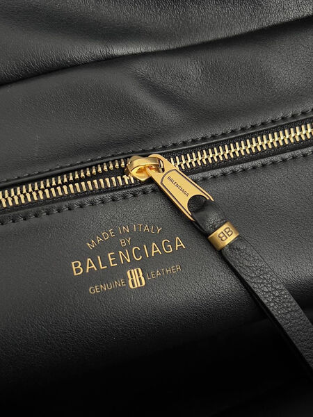 Сумка Balenciaga женский кожа черный 183949-6