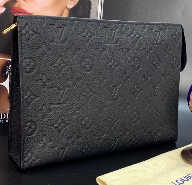 Клатч Louis Vuitton женский кожа черный 26133