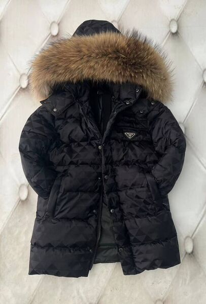 Детский пуховик Prada черный 177434