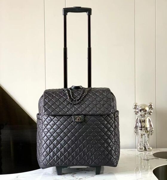 Чемодан Chanel женский нейлон черный 116418