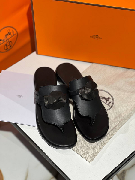 Шлепки Hermès женский кожа черный 89647-2