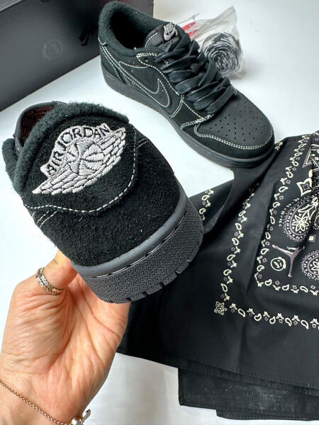 Кеды Nike женский нубук черный 120864-3