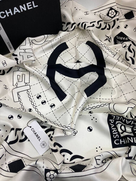 Платок Chanel женский шелк белый 164243