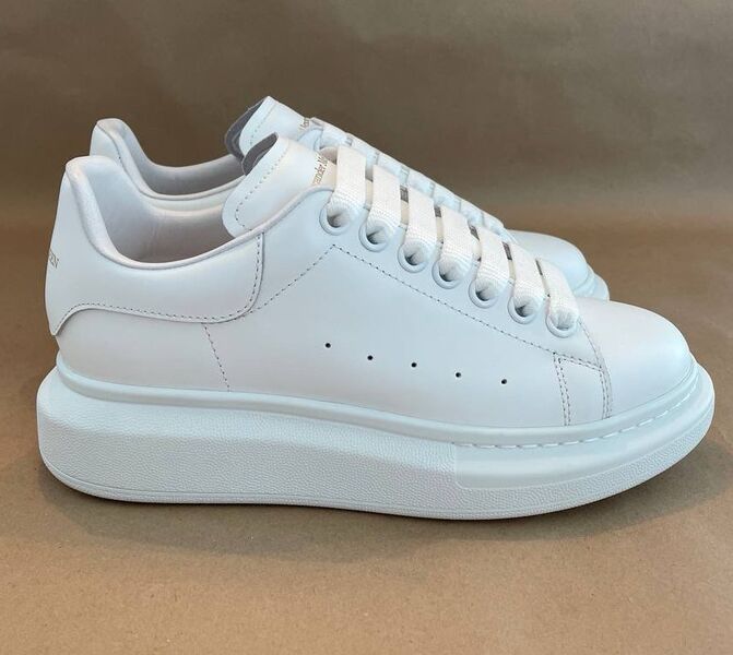 Мужские кеды Alexander McQueen мужской кожа epi белый 149822