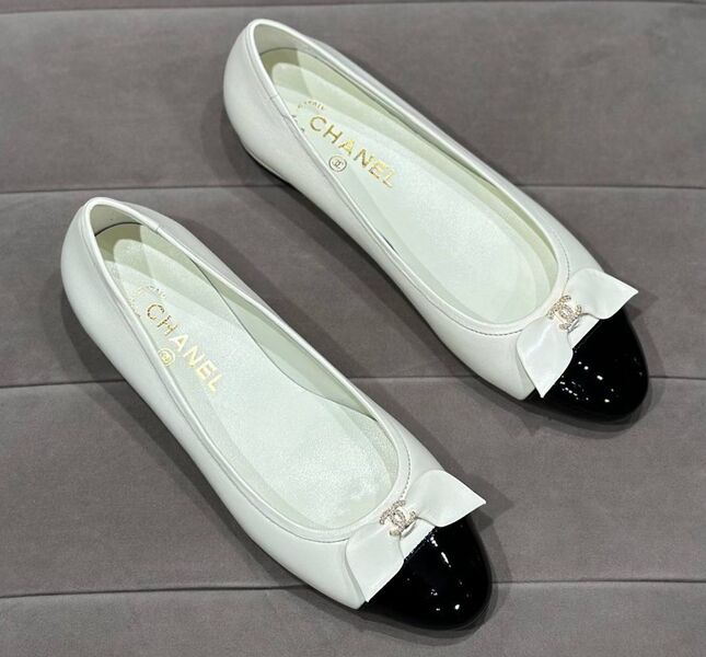 Балетки Chanel женский кожа белый 150639