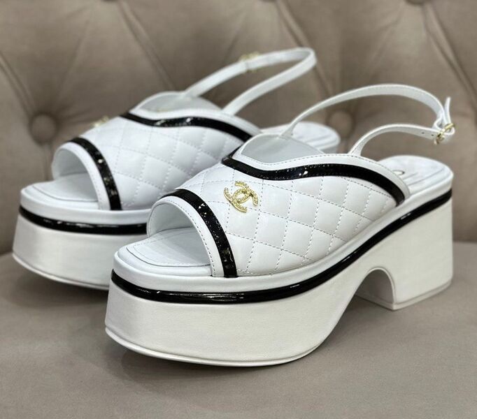 Босоножки Chanel женский кожа белый 123973
