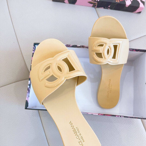 Шлепки Dolce & Gabbana женский кожа бежевый 147485-3