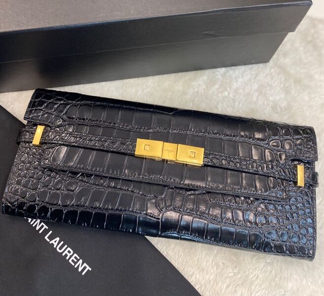 Клатч Saint Laurent Monhattan женский кожа черный 106904