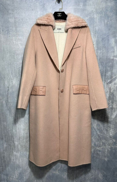 Пальто Fendi женский бежевый 125646-2