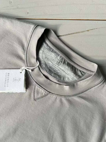 Мужская футболка Brunello Cucinelli мужской графитовый 155115-6
