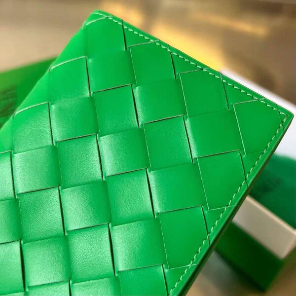 Мужская обложка на паспорт Bottega Veneta мужской кожа болотный 113495-5