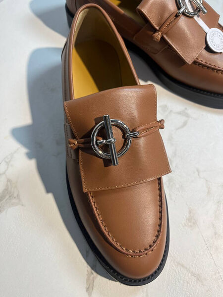 Лоферы Hermès женский кожа 185523-2