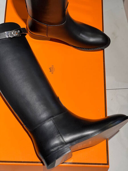 Сапоги Hermès женский кожа черный 67412-8
