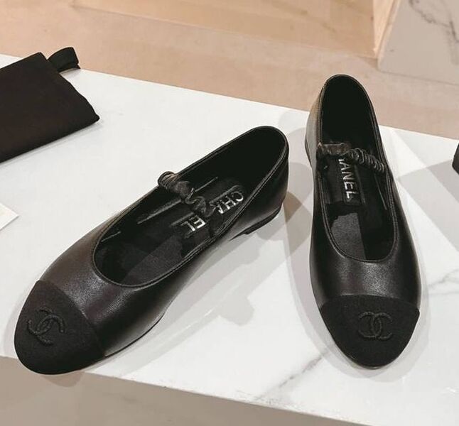 Балетки Chanel женский кожа черный 137670