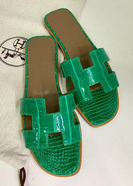 Шлепки Hermès женский кожа болотный 89239