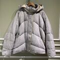 Куртка Loro Piana женский бежевый 38533-1