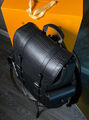 Мужской рюкзак Louis Vuitton мужской кожа черный 131376-6