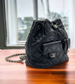 Сумка Chanel женский кожа черный 149778-5