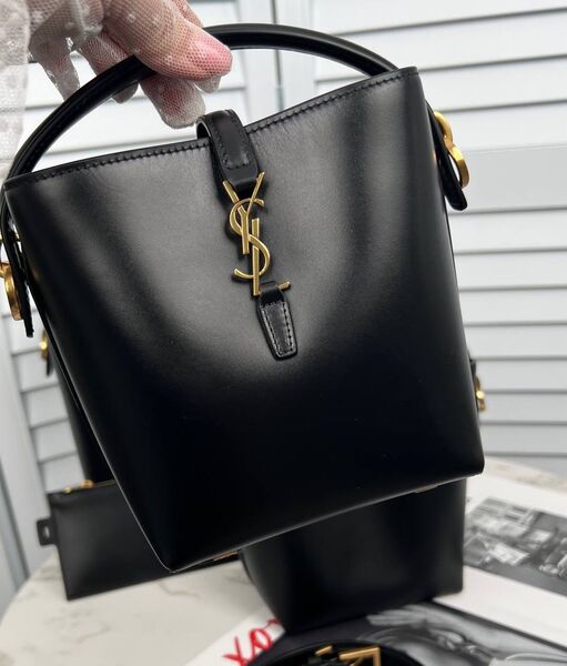 Сумка Saint Laurent Le 37 женский кожа черный 142723