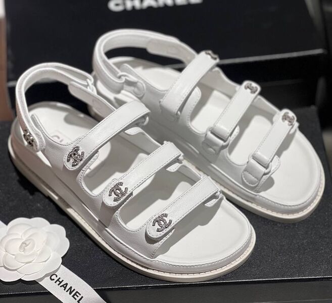 Сандалии Chanel женский кожа белый 151141