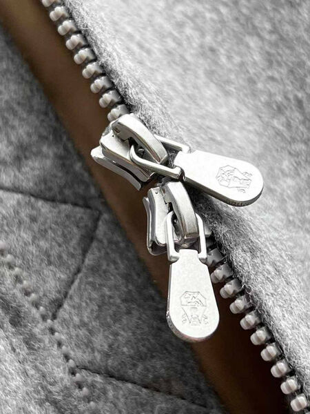 Мужская куртка Brunello Cucinelli мужской графитовый 172000-15