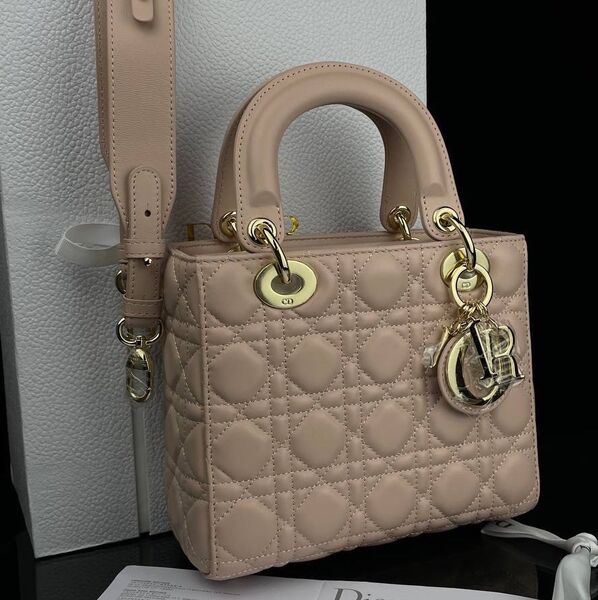 Сумка Christian Dior Lady женский кожа бежевый 120336