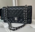 Сумка Chanel 2.55 женский кожа черный,белый 102731
