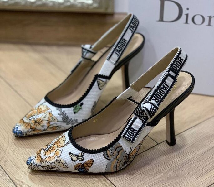 Туфли Christian Dior женский бежевый 138592