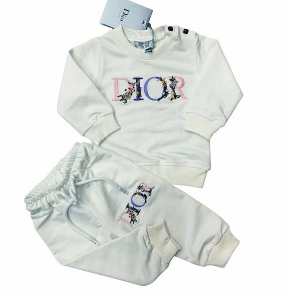 Детский костюм Christian Dior белый 164643