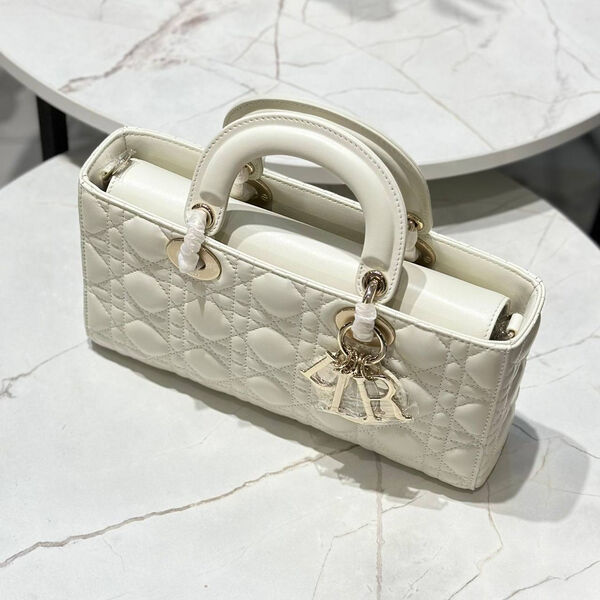 Сумка Christian Dior Lady женский кожа белый 142726-3