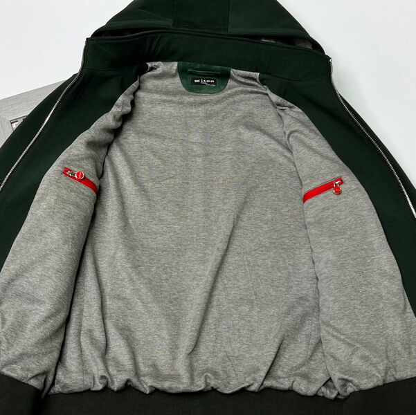 Мужской костюм Kiton мужской болотный 136910-4