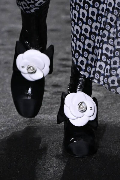 Ботильоны Chanel женский кожа черный 128610-4