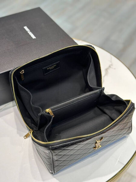 Косметичка Saint Laurent женский кожа черный 157588-7